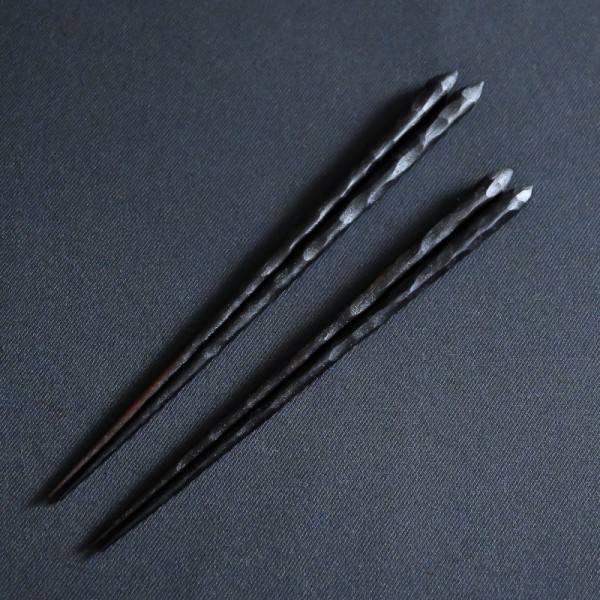 [大黒屋]手彫り削り箸 縞黒檀(全2種)